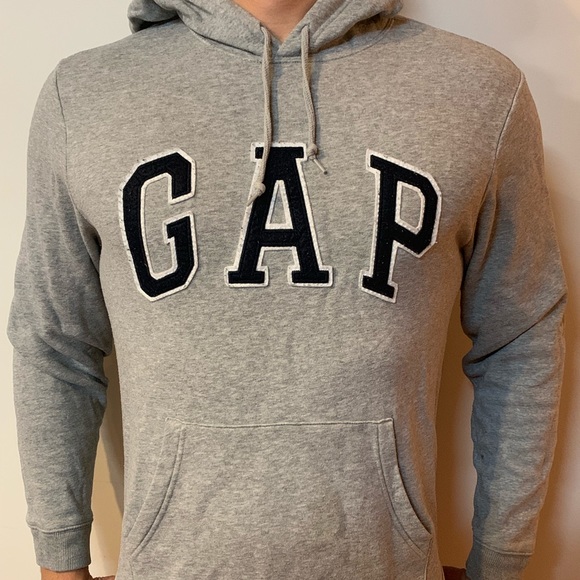 gap sweaters with logo